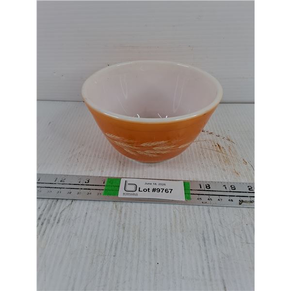 (1) Pyrex Autumn Harvest Mixing Bowl-750 ml