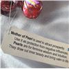 Image 6 : Red Hand-Crafted Mother of Pearl Floral Necklace
