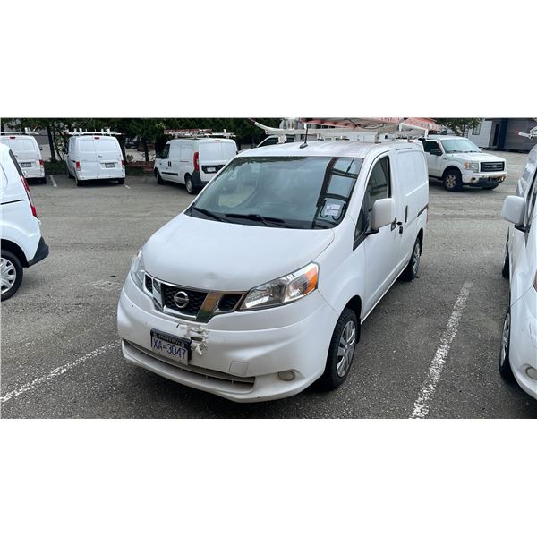 2018 NISSAN NV200 SV, 4DR CARGO VAN, WHITE, VIN 3N6CM0KN9JK695077,