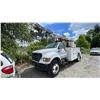 Image 1 : 2000 FORD F-750 SUPERDUTY 2DR GIRAFFE, WHITE, VIN 3FDXF75H2YMA36443,