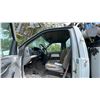 Image 5 : 2000 FORD F-750 SUPERDUTY 2DR GIRAFFE, WHITE, VIN 3FDXF75H2YMA36443,