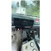 Image 6 : 2000 FORD F-750 SUPERDUTY 2DR GIRAFFE, WHITE, VIN 3FDXF75H2YMA36443,