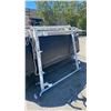 Image 1 : WEATHERGUARD WHITE METAL ADJUSTABLE VEHICLE ROOF RACK