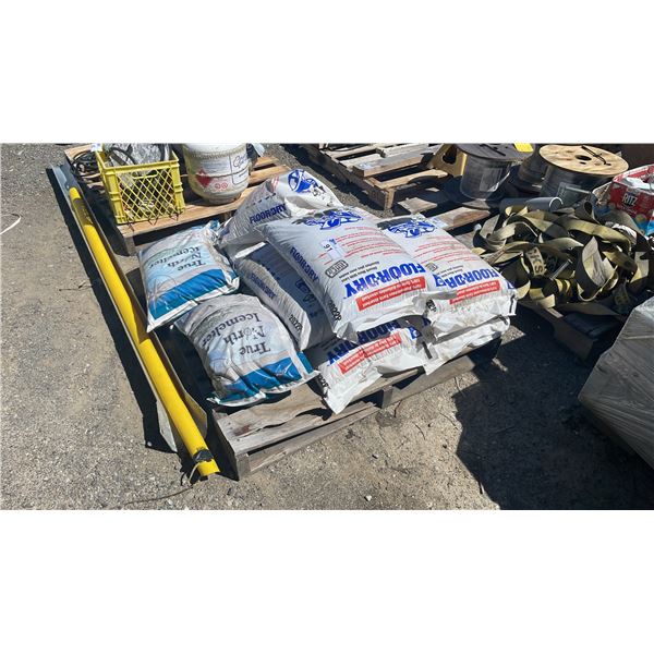 PALLET OF INDUSTRIAL FLOOR DRY BAGS *MUST TAKE ALL ON PALLET*