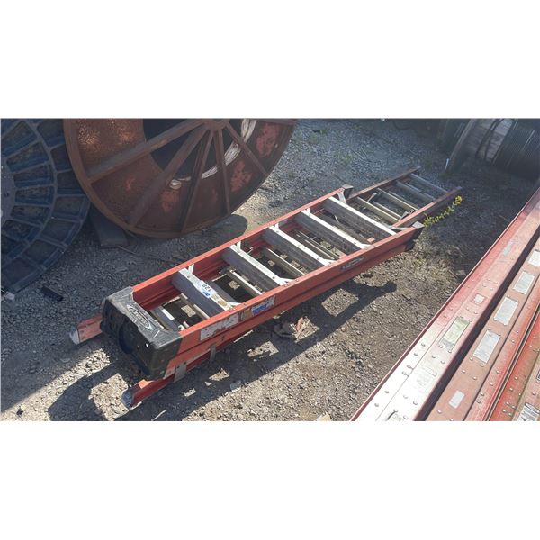 20' INDUSTRIAL TELECOMMUNICATIONS EXTENSION LADDER & 6' INDUSTRIAL STEP LADDER