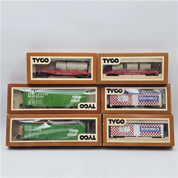 Lot of 6 Tyco Trains