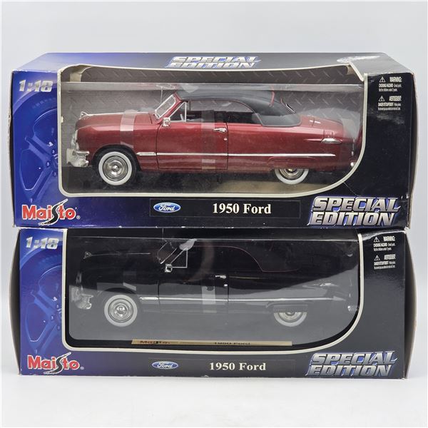 Pair of Maisto 1:18 Scale Diecast Models