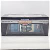 Image 6 : Pair of 1:18 Scale Diecast Models