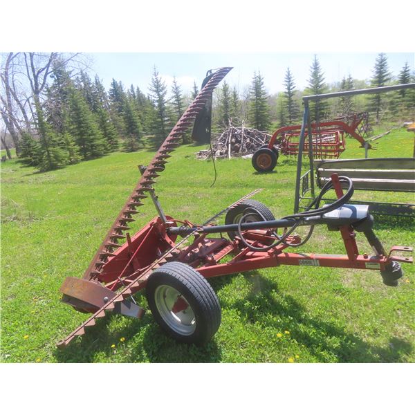 Case IH Model 1100 Trailer-Size 9 ft. Sickle Mower