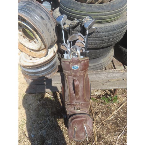 Right-Handed Golf Clubs with Bag