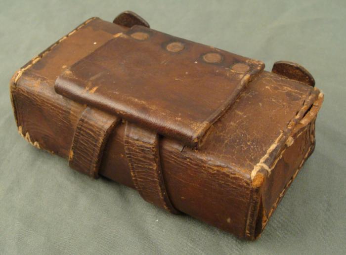 WWI GERMAN ARMY LEATHER AMMO POUCH