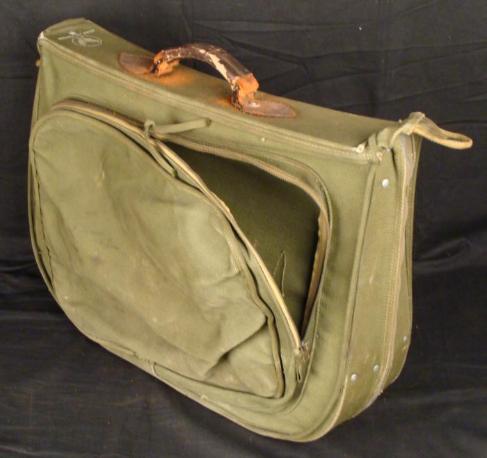 WWII U.S. AAF ARMY AIR FORCE PILOTS TRAVEL SUITCASE