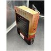 Image 3 : Iron Flame by Rebecca Yarros Hardcover