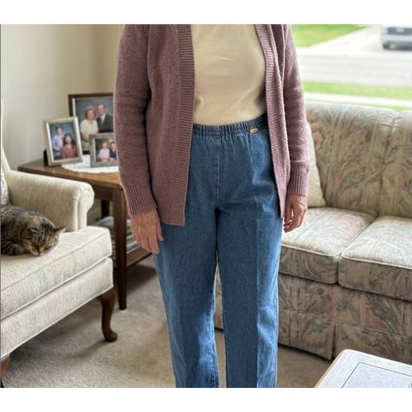 Chic Comfort Collection Misses Pant 6P