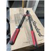 Image 4 : Homebase Bypass Lopper with Red Handles