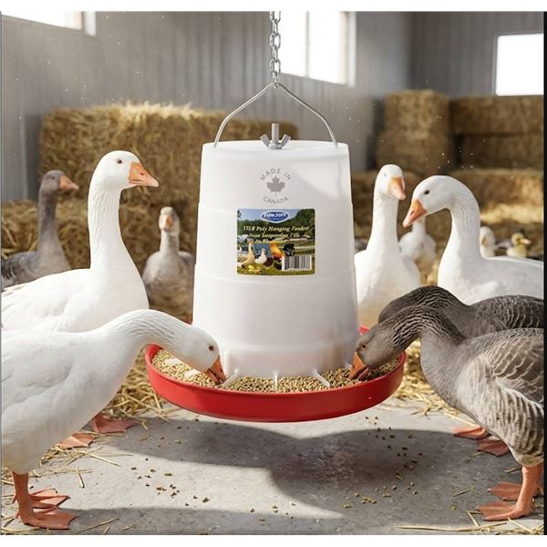 Farm-Tuff 17LB Poly Hanging Feeder