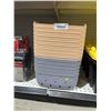 Image 2 : 13 Plastic Storage Baskets