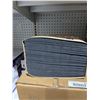 Image 4 : Hoffmaster Black Linen-Like Dinner Napkins