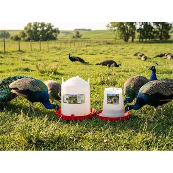 Farm-Tuff Poultry Waterer and Feeder Set