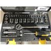 Image 4 : Husky Socket and Wrench Set