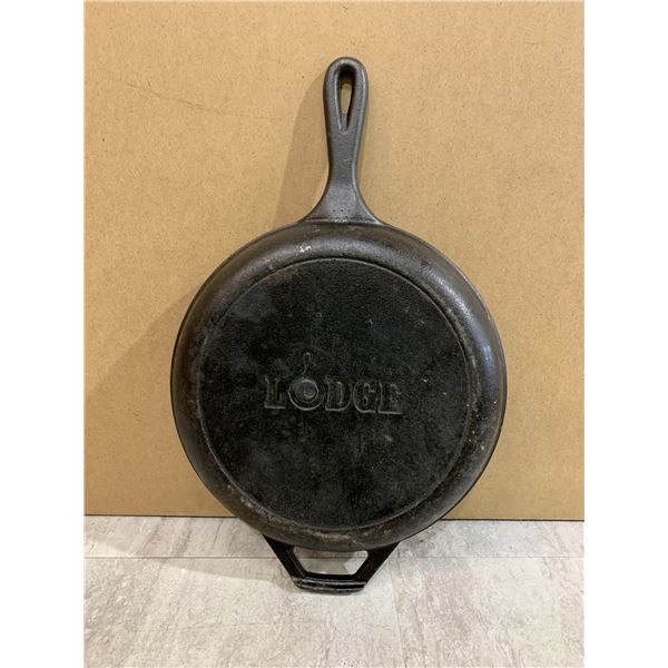 Lodge 11 inch Cast Iron Pan