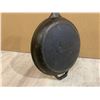 Image 8 : Lodge 11 inch Cast Iron Pan