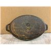 Image 4 : Small Oval Cast Iron Dish