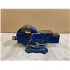 Image 1 : 4 inch Bench Vise w/ Swivel Design