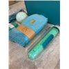 Image 4 : Women's Relaxation Gift Set