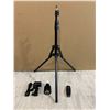 Image 1 : LED Light w/ Tripod & Remote Control - Photography