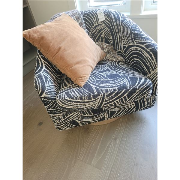 Urban Barn Swivel Tub Chair C