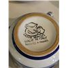 Image 7 : Italian Hand-Painted Deruta Blue and White Ceramic Tea Set with Tray