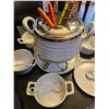 Image 2 : Fondue Set with Ceramic Bowls, Spoons, and Metal Stand