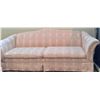 Image 5 : Two-Piece Sofa and Loveseat Set with Pastel Patterned Upholstery