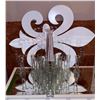 Image 1 : Clear Glass Vases, White Fleur-de-Lis Wall Decor, and Coir Doormat with Stone Inlay