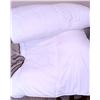 Image 3 : Throw Pillows, Quilted Blanket, and Couch Cover Set