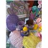 Image 2 : Easter-Themed Lot Including Decorations, Plush Toys, Accessories, and Crafts