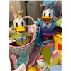 Image 5 : Easter-Themed Lot Including Decorations, Plush Toys, Accessories, and Crafts