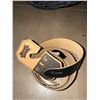 Image 2 : Denver Acoustic Guitar with Case and Levys Leather Guitar Strap