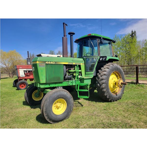 Approx. 1979 JD tractor 4440 CAHR, dual hyd., dual PTO, 162 Eng. Hp, Quad range, 18.4 -38  tires c/w