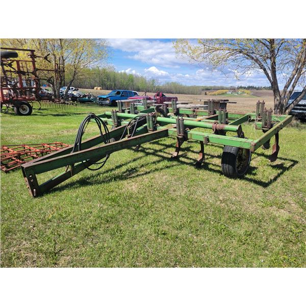 Approx 12ft JD Deep tillage c/w hyd. Ram.