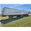 Image 2 : 2000 Cancade Super B Grain trailer. 28ft lead trailer, 31ft rear trailer. V.G Hankook 11R24.5 tires.