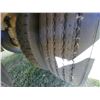 Image 32 : 2000 Cancade Super B Grain trailer. 28ft lead trailer, 31ft rear trailer. V.G Hankook 11R24.5 tires.