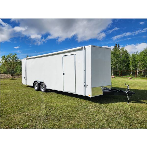 2003 PACE American Outback DLX V-Nose approx. 26ftx 7.5 tall, 24 ft plus V, car hauler pkg, enclosed