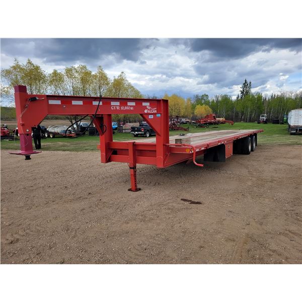 Approx. 2012 Falcon 36ft Pin 5th wheel gooseneck trailer. Orig. owner, c/w tilting deck 18,000 lbs a