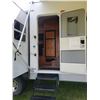 Image 18 : 2005 Open Road 5th wheel Holiday trailer, approx. 36 ft, 3 slides, awning, queen size bed, shower, w