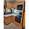 Image 26 : 2005 Open Road 5th wheel Holiday trailer, approx. 36 ft, 3 slides, awning, queen size bed, shower, w