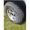 Image 14 : 1993 GMC C1500, auto, 5.7 engine, 2WD, runs with a Prime, has fuel pump issues, Full load cloth inte
