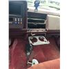 Image 20 : 1993 GMC C1500, auto, 5.7 engine, 2WD, runs with a Prime, has fuel pump issues, Full load cloth inte