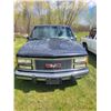 Image 2 : 1993 GMC C1500, auto, 5.7 engine, 2WD, runs with a Prime, has fuel pump issues, Full load cloth inte